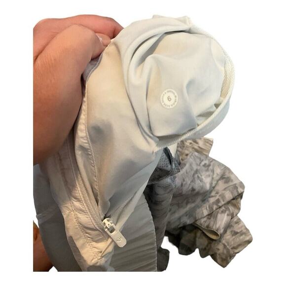 Lululemon Reversible Bombs Jacket ZIPPER BROKEN - Picture 4 of 6